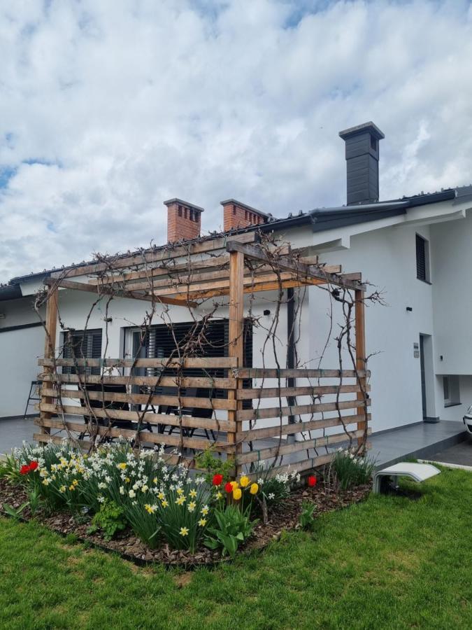 Apartma La Casa Appartement Radovljica Buitenkant foto